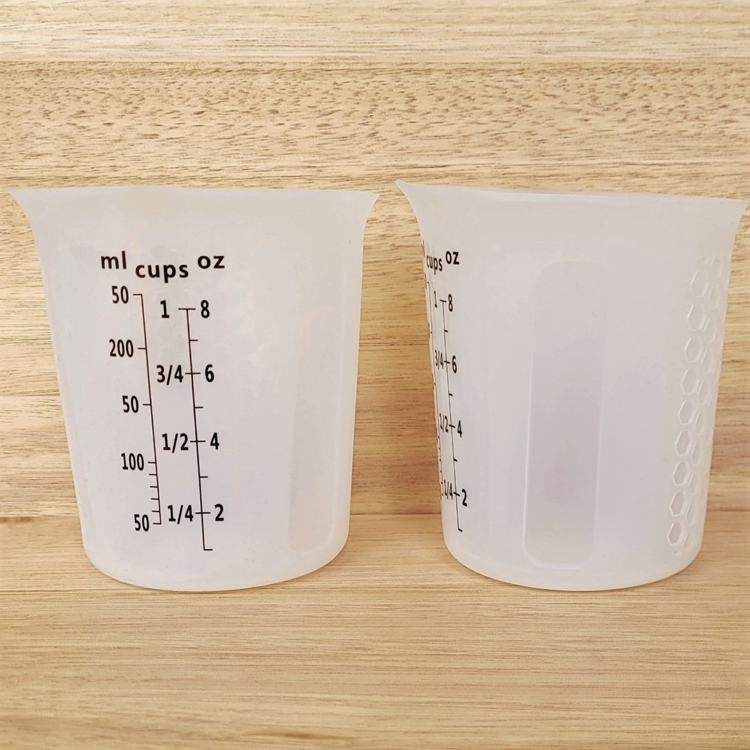 250ml SILICONE MEASURING/MIXING CUPS